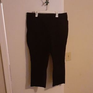 Black NY&CO crop pants